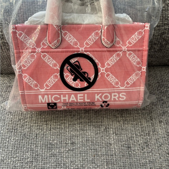 BNWT authentic Michael Kors Coral Crossbody Bag β Store Purchase (Not Outlet)! - Picture 7 of 16